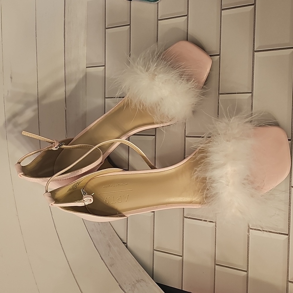 Apt. 9 Pink Feathered Heels - Picture 3 of 8